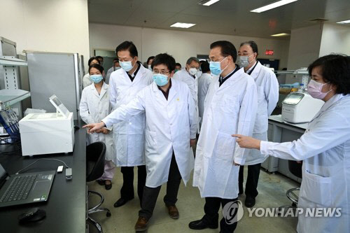 중국 누리꾼들, 신종코로나 `사람 간 전염` 늑장 공개에 분노